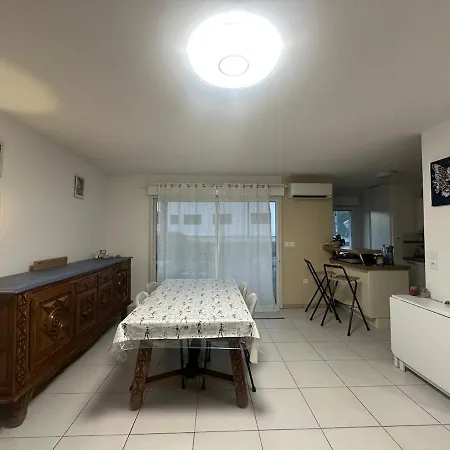 Terrasse Voie Douce Lägenhet